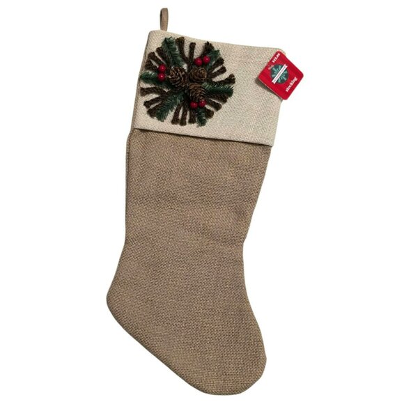 New Rustic Burlap Christmas Stocking Wreath Flower Pinecone Berry Holiday Decor - Picture 6 of 6